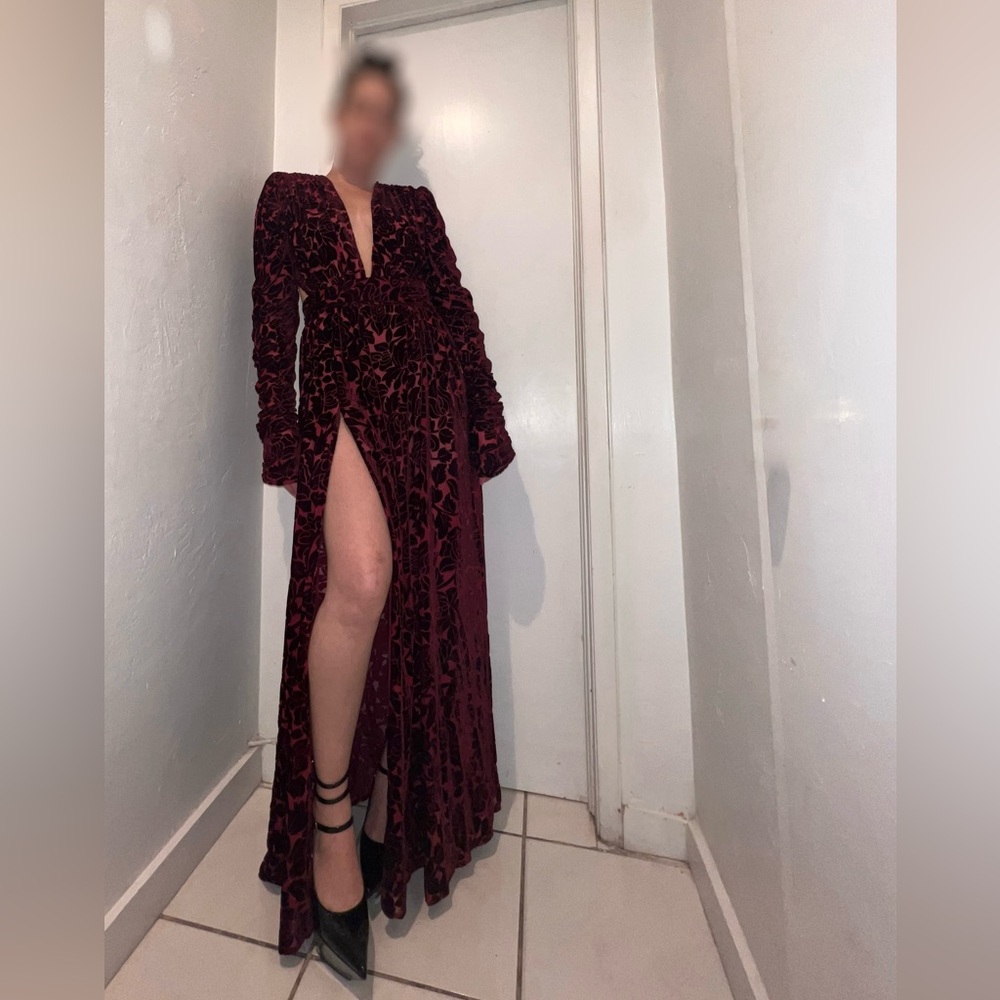 Bronx and Banco Velvet V-Neck Maxi Dress in Burgundy Size Medium